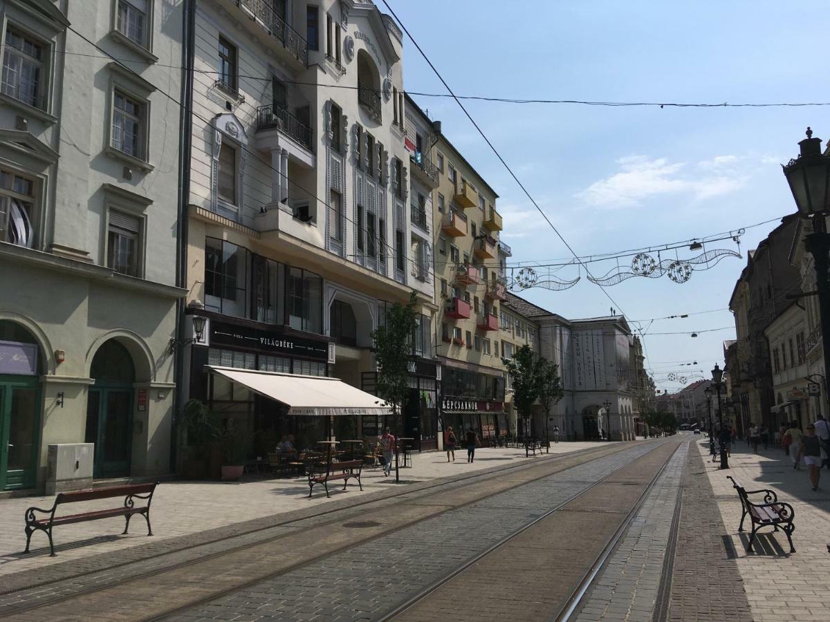 Mse Apartman Miskolc Exterior photo