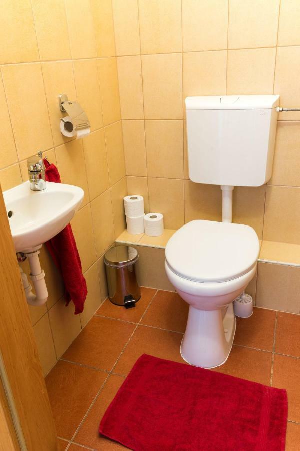 Mse Apartman Miskolc Exterior photo